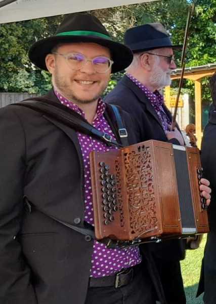 392931731_10159936691294385_4031572812076103161_n