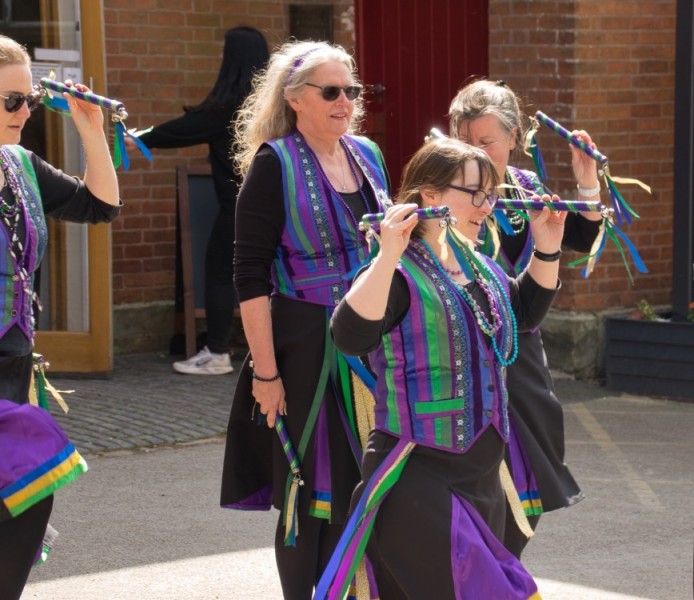 Mortimers Morris at The Broad Oak, Strelley